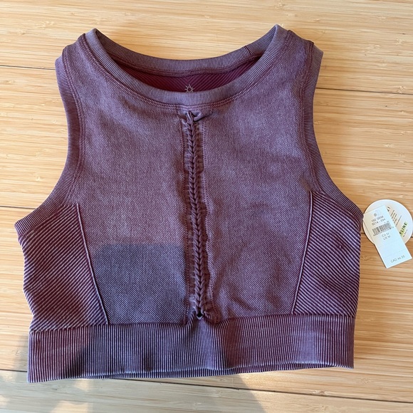 OFFLINE Seamless Macrame Longline Sports Bra — POW colour - Picture 2 of 5